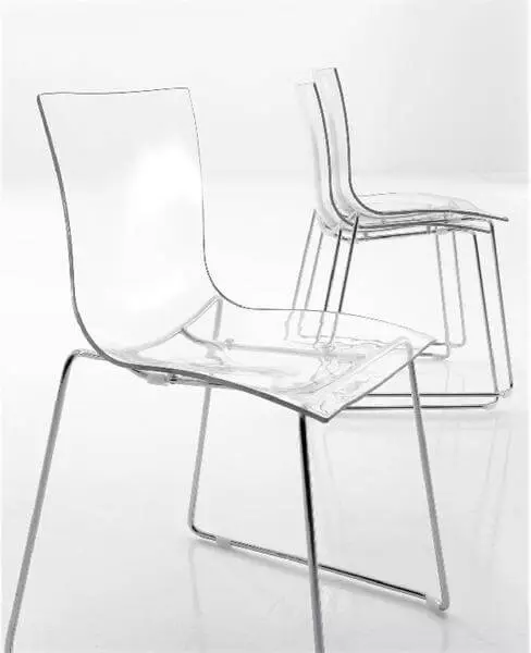 เก้าอี้ห้องครัวบนกรอบโลหะ (68 รูป): เก้าอี้ห้องครัวที่มีพนักพิงบนกรอบโลหะรุ่นเหล็กโครเมี่ยมและเก้าอี้ที่มีขาโลหะ 21071_28