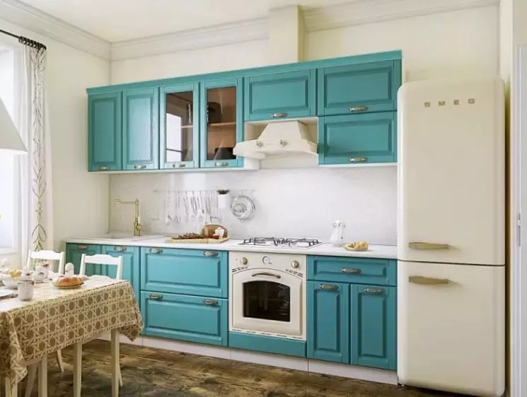 Cucina turchese (80 foto): Selezione di cuffia da cucina di colore turchese-bianco e grigio-turchese nell'interno, combinazione di turchese con il colore beige e Tiffany 21083_12