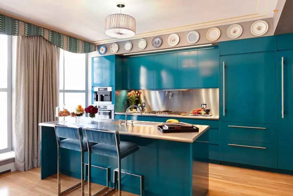 Turquoise kitchen (80 photos): selection of kitchen headset of turquoise-white and gray-turquoise color in the interior, combination of turquoise with beige and Tiffany's color 21083_64