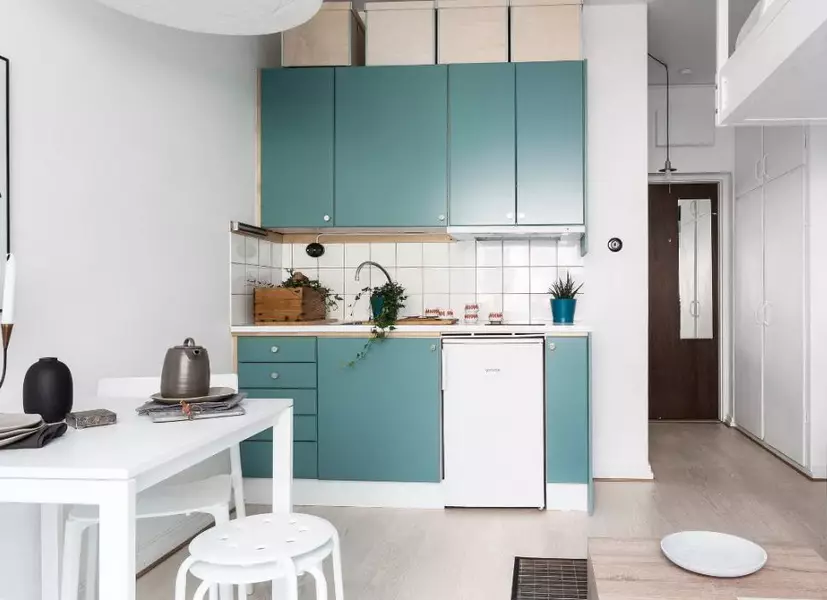 綠松石廚房（80張照片）：選擇廚房耳機的綠松石白色和灰色綠松石顏色，內飾，綠松石組合與米色和蒂芙尼的顏色 21083_65