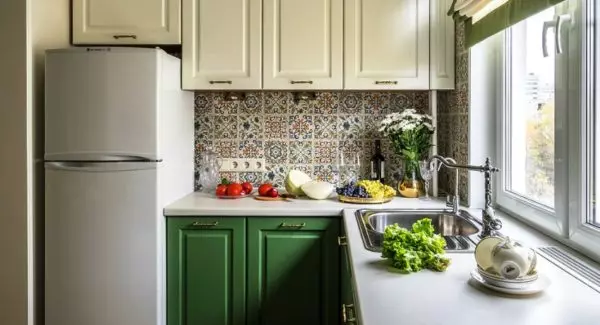 Olíva konyhák (82 fotók): Olive Color Kitchen Headset funkciók a konyha belső kialakítása. Milyen színek helyezkednek el a falakat? 21085_75