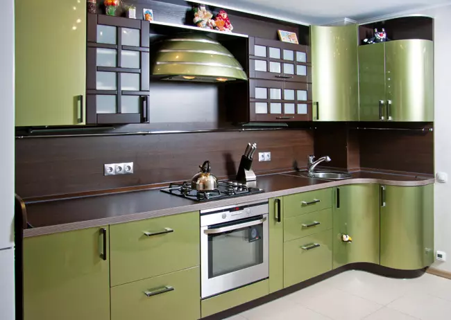 Cozinhas cor de café (84 fotos): Cozinha definida Café de cor, mocha e outros tons no interior. Cozinha de opções de design 21086_62