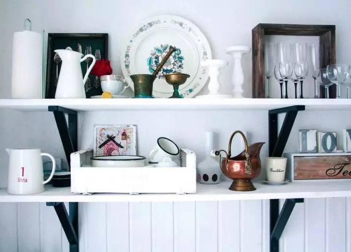 Köök Skandinaavia stiilis (116 fotot): sisekujundus köögi elutuba, valge ja hall värvid väikeses ruumis, plakatid ja kardinad, tapeet ja köögis asuvad köögis 21087_104