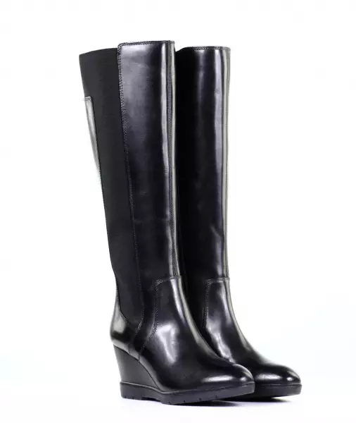 Geox Boots (45 Mga Litrato): Mga modelo sa tingtugnaw sa mga babaye ug mga bota sa bata alang sa mga batang babaye 2108_35