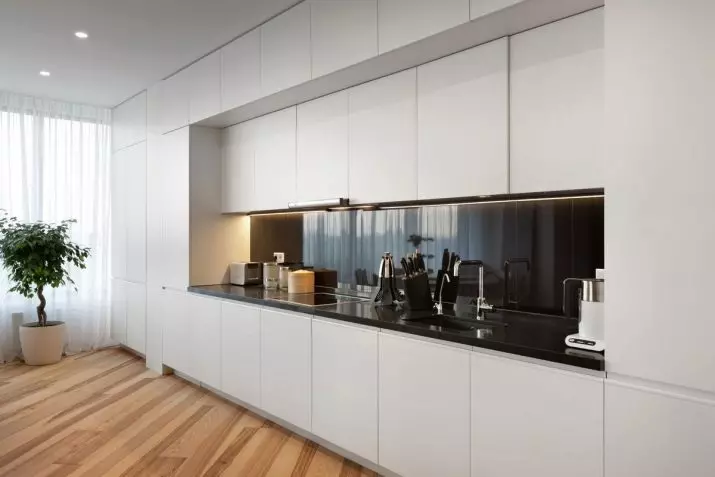 Խոհանոց ոճով մինիմալիզմում (75 լուսանկար). Խոհանոցային-կենդանի սենյակների ինտերիեր `մինիմալիստական ​​ոճով, անկյունի ընտրություն եւ սպիտակ եւ այլ գույների ուղղակի խոհանոցներ 21094_2