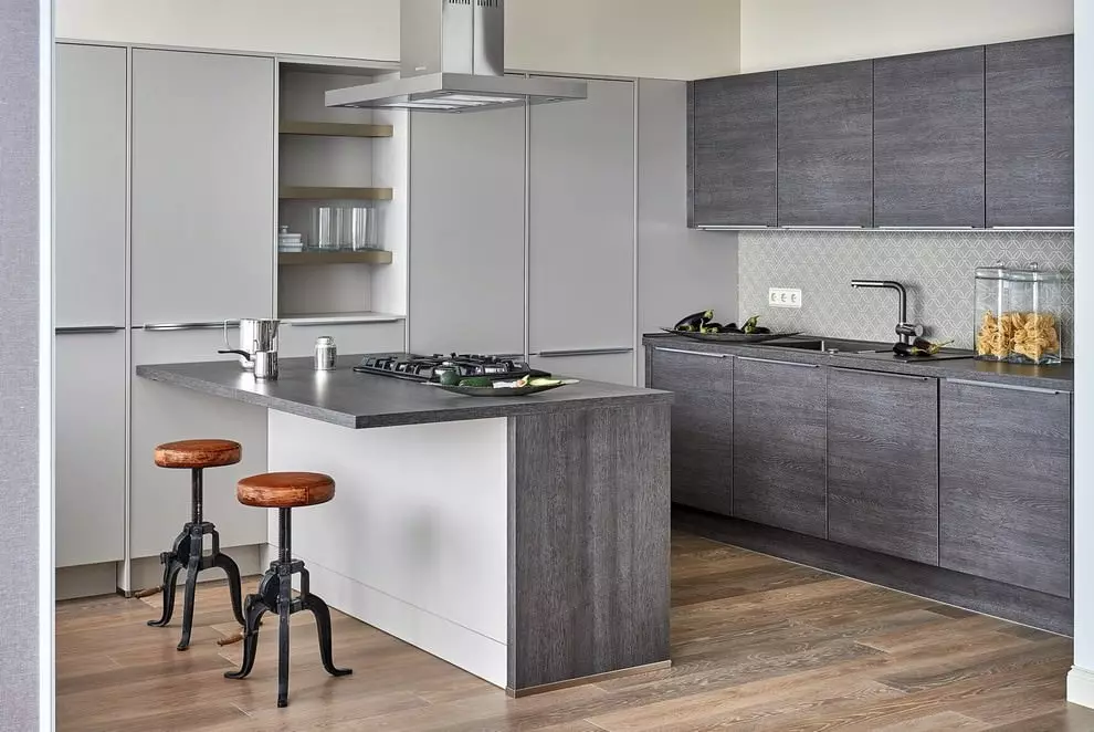 бир боз үстөл үстү менен Kitchens (42 сүрөт): боз үстөл үстү жана этеги менен ак жана беж жаркын ашкана дизайны, конкреттүү стол ички чокуларында 21102_12