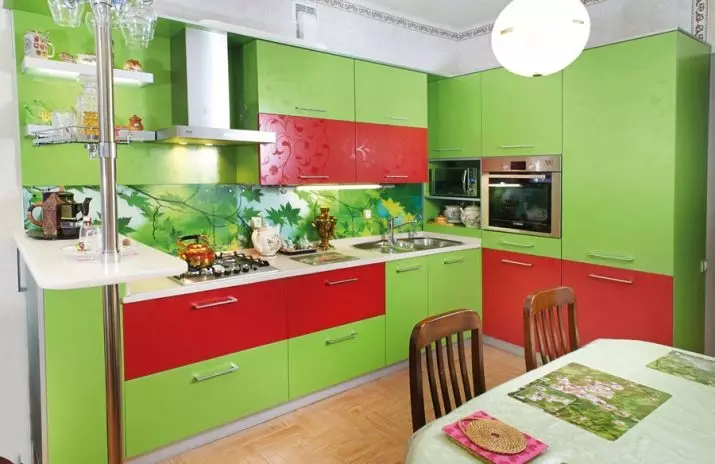 İki renkli mutfak (75 Fotoğraf): İki farklı renkte, koyu sürme ve ışık tabanlı mutfaklar, iç tasarımda, gri alt ve bej binici ile iki renkli mutfak kulaklıkları 21104_62