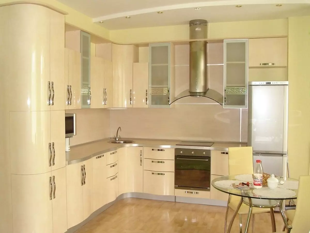 Kitchens fil sümüyü (64 şəkil): mətbəx qulaqlıq rəng Ivory və daxili digər çalarları seçilməsi, klassik stil və digər istiqamətlərdə dizayn mətbəx 21105_52