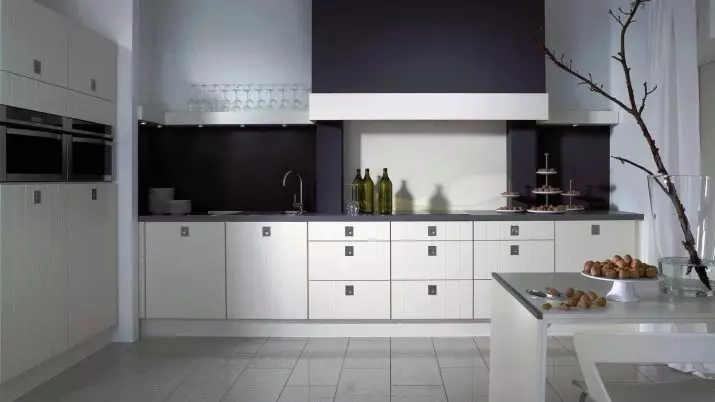 Kitchens fil sümüyü (64 şəkil): mətbəx qulaqlıq rəng Ivory və daxili digər çalarları seçilməsi, klassik stil və digər istiqamətlərdə dizayn mətbəx 21105_59