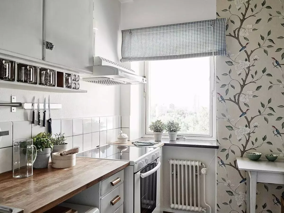 Tapeta do kuchni (102 zdjęć): Projektowanie tapety kuchennej do ścian kuchennych w mieszkaniu, piękne jasne, jasne i inne opcje tapety we wnętrzu 21113_73