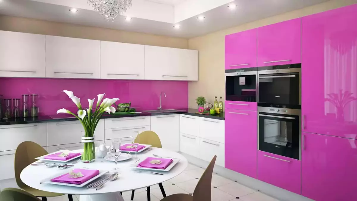 Pembe Mutfaklar (87 Fotoğraf): İç mekandaki seron ve beyaz pembe renkte bir mutfak kulaklık seçin. Hangi renklerde duvarlarda duvar kağıdını seçecek? 21121_78