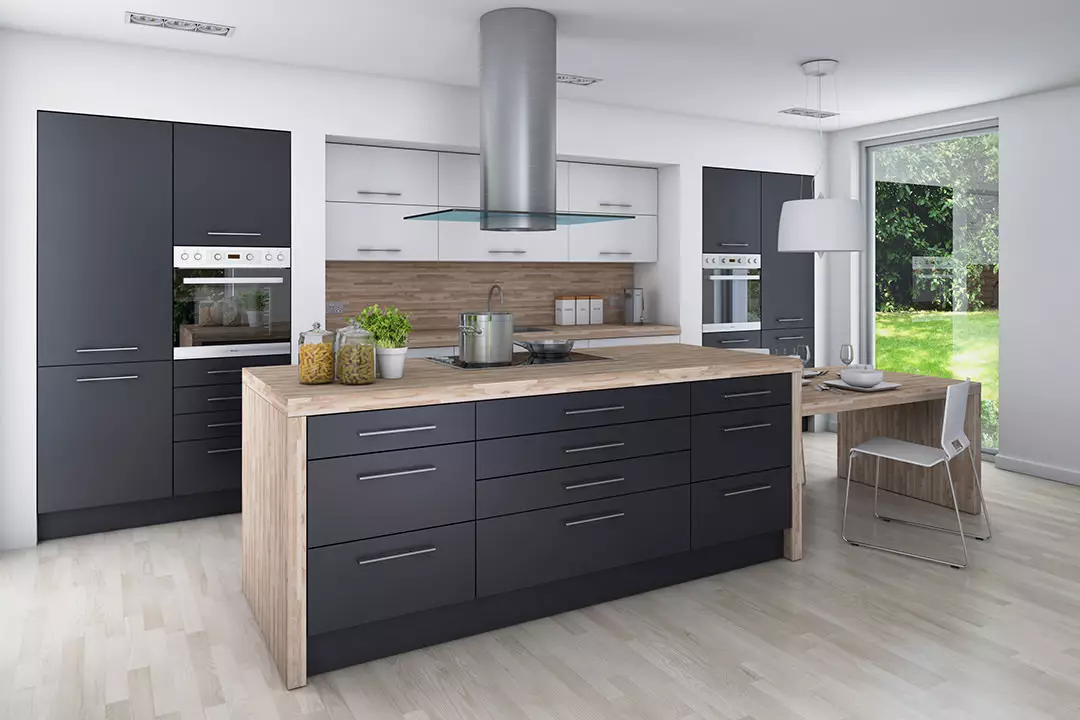 Κουζίνα χρώματα με ξύλινο τραπέζι (44 φωτογραφίες): Γκρι και μπλε, μαύρα και φωτεινά ακουστικά κουζίνας με ποδιά και ξύλινη τραπεζαρία στο εσωτερικό 21134_26