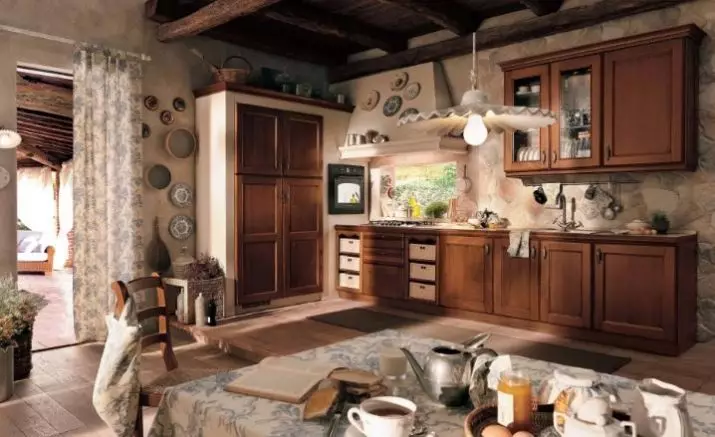 Brown Virtuvės (91 nuotraukos): virtuvės ausinės šviesos, tamsos ir pilkos rudos spalvos interjere. Kokiuose tonuose ir dizaine pasirinkite sienų tapetą? 21143_61