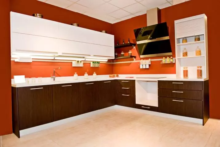 Brown Virtuvės (91 nuotraukos): virtuvės ausinės šviesos, tamsos ir pilkos rudos spalvos interjere. Kokiuose tonuose ir dizaine pasirinkite sienų tapetą? 21143_69