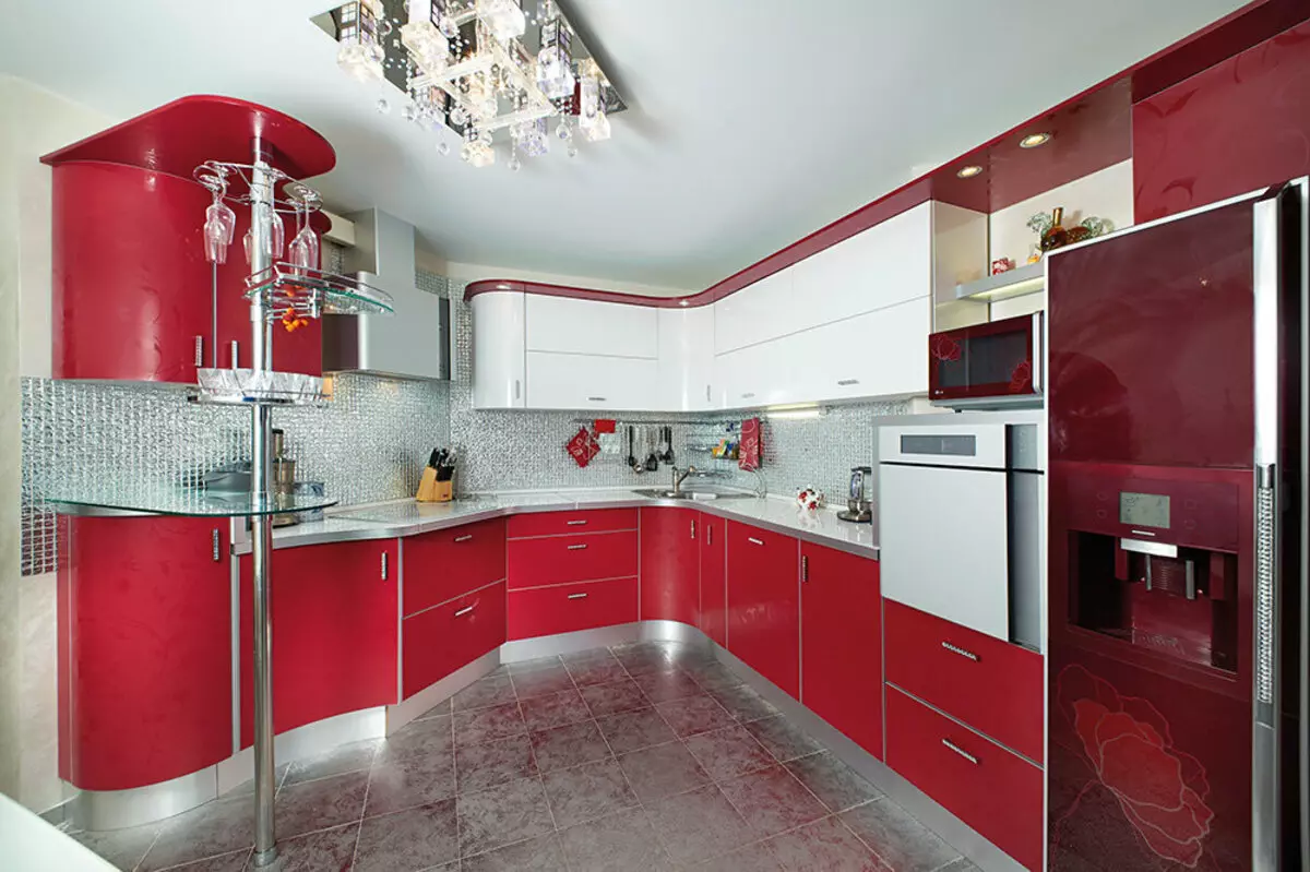 Cociña vermella e branca (65 fotos): BLANCA COCIÑA DA COCIÑA Fondo vermello en deseño de interiores. Que fondos de pantalla se axusten ás auriculares da cociña en cor vermella-branca? 21146_7