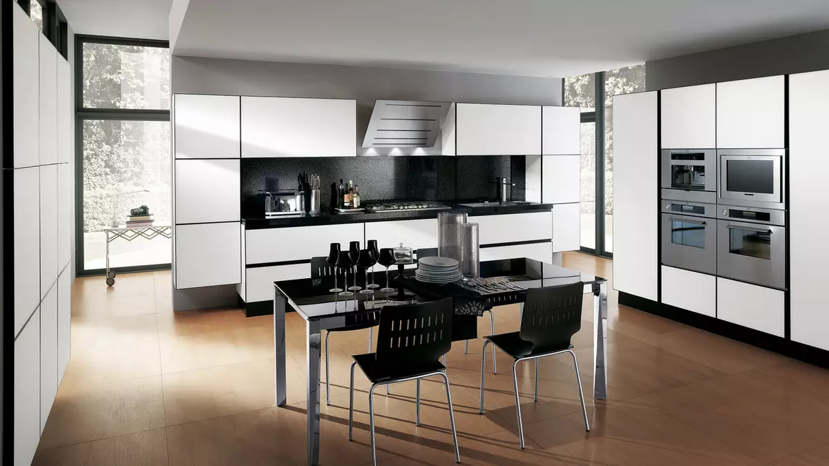 Sort og hvidt køkken (105 billeder): sort / hvid køkken beliggende i indretning, køkken med sorte apparater, sort / hvid køkken i forskellige stilarter. Hvilke toner passer? 21148_86