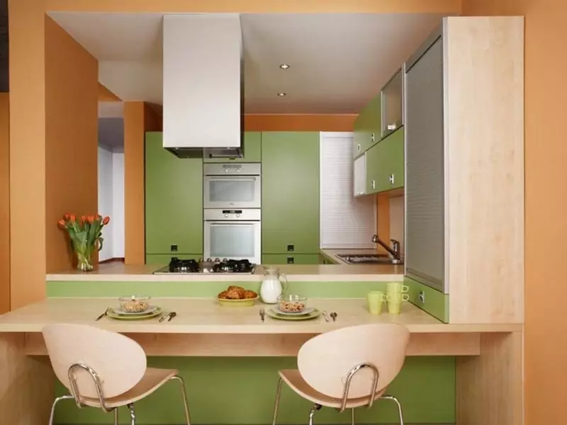 Cozinhas de pêssego (61 fotos): nuances do fone de ouvido de cozinha de cores de pêssego no interior, combinação de pêssego com outras cores, opções de design 21151_27