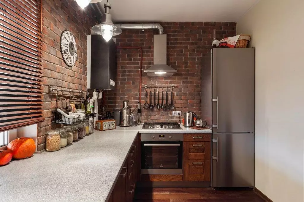 लॉफ्ट शैली स्वयंपाकघर (99 फोटो): अंतर्गत डिझाइन, पांढरा आणि राखाडी स्वयंपाकघर, अपार्टमेंटमध्ये मॉड्यूलर किचन, योग्य पडदे आणि चंदेलियर 21160_36