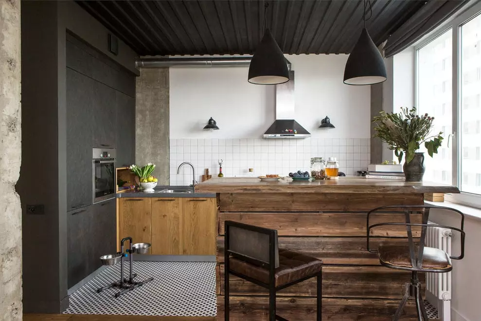 लॉफ्ट शैली स्वयंपाकघर (99 फोटो): अंतर्गत डिझाइन, पांढरा आणि राखाडी स्वयंपाकघर, अपार्टमेंटमध्ये मॉड्यूलर किचन, योग्य पडदे आणि चंदेलियर 21160_59