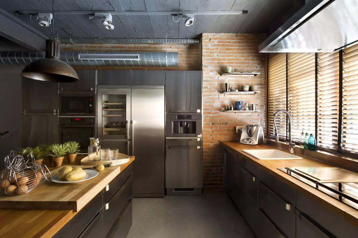 Loft Style Köök (99 fotot): nurgaköök Sisekujundus, valge ja halli köök, modulaarsed köögid korteris, sobivad kardinad ja lühtrid 21160_60