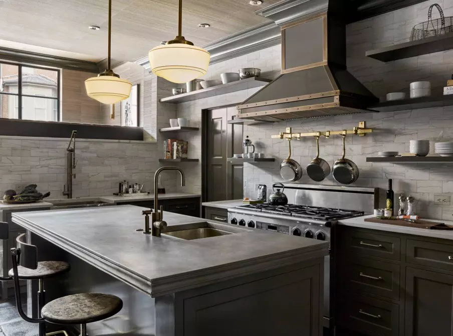 Cocina de Provence (130 fotos): Deseño de interiores de cociña branca, auriculares de cociña en estilo de oliva. Como organizar as paredes? Como decorar a sala con flores e pinturas? 21162_124