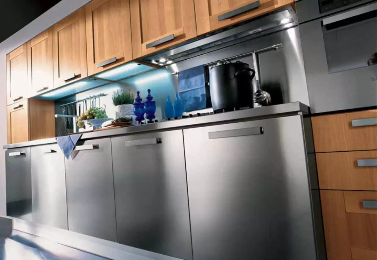 普罗旺斯厨房（130张照片）：白色厨房室内设计，橄榄色的厨房耳机。如何安排墙壁？如何用鲜花和绘画装饰房间？ 21162_13