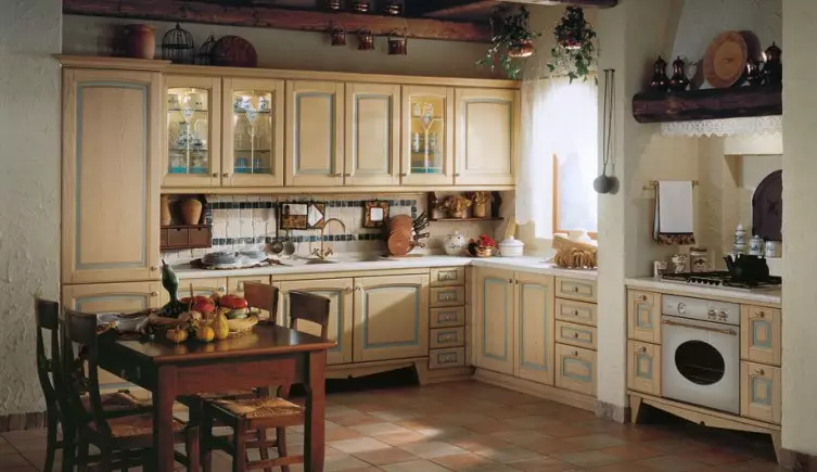 Dapur Provence (130 foto): Reka bentuk dalaman dapur putih, alat dengar dapur dalam gaya zaitun. Bagaimana untuk mengatur dinding? Bagaimana untuk menghiasi bilik dengan bunga dan lukisan? 21162_42