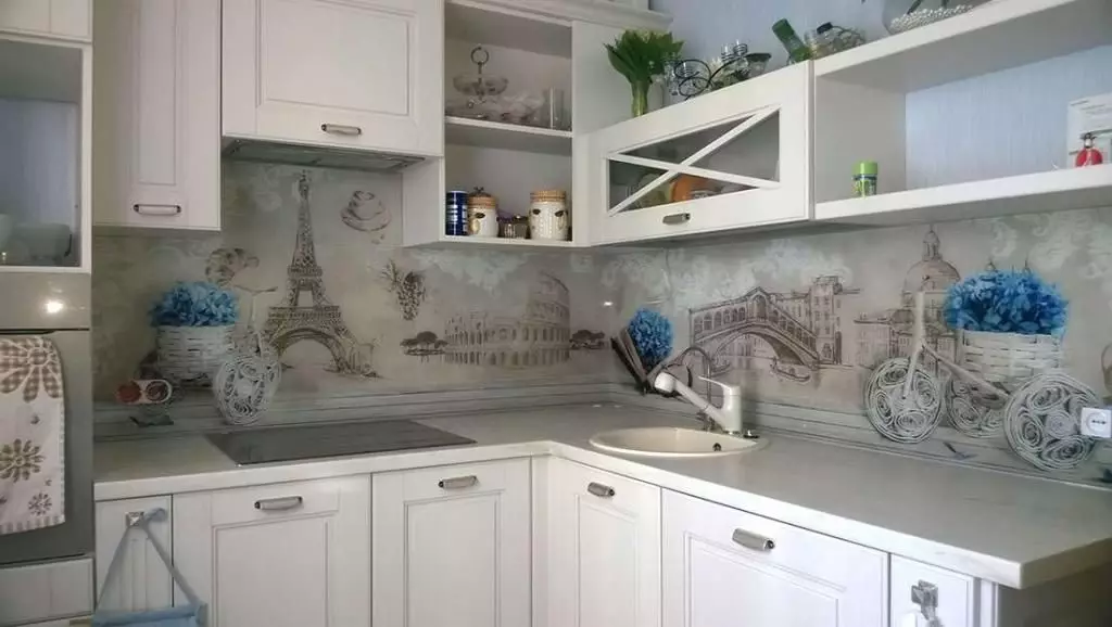 Provence Kitchen (130 foto's): Witte keuken interieur, keuken headset in olijfstijl. Hoe de muren te regelen? Hoe de kamer met bloemen en schilderijen te versieren? 21162_77