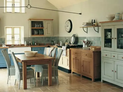 Retro-Stil Küche (55 Fotos): Küchenhochschuhe und Vorhänge im Innenraum, moderne Designoptionen 21165_17
