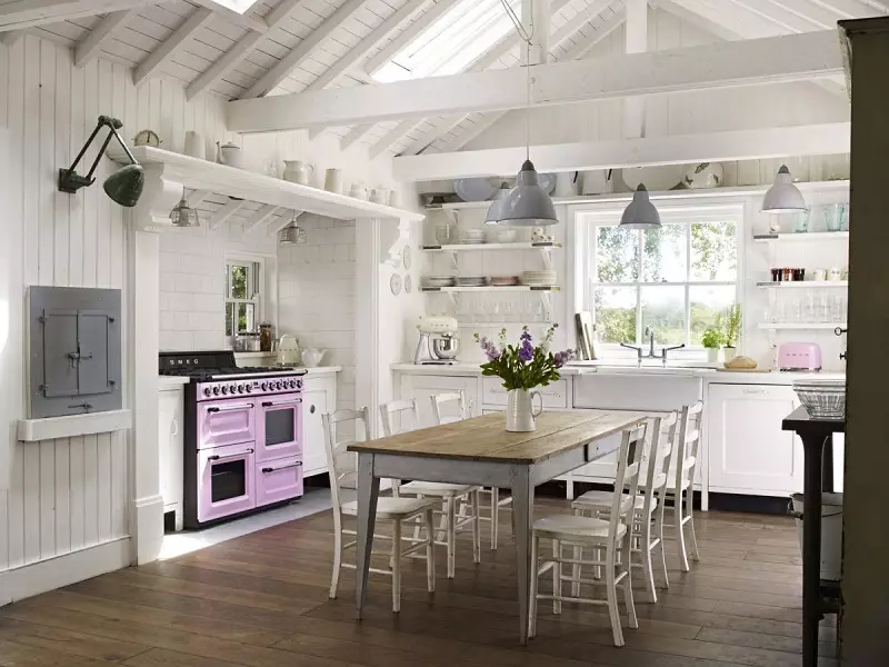 Retro stiilis köök (55 fotot): Köögi peakomplektid ja kardinad retro stiilis interjööri, kaasaegse disaini valikud 21165_43