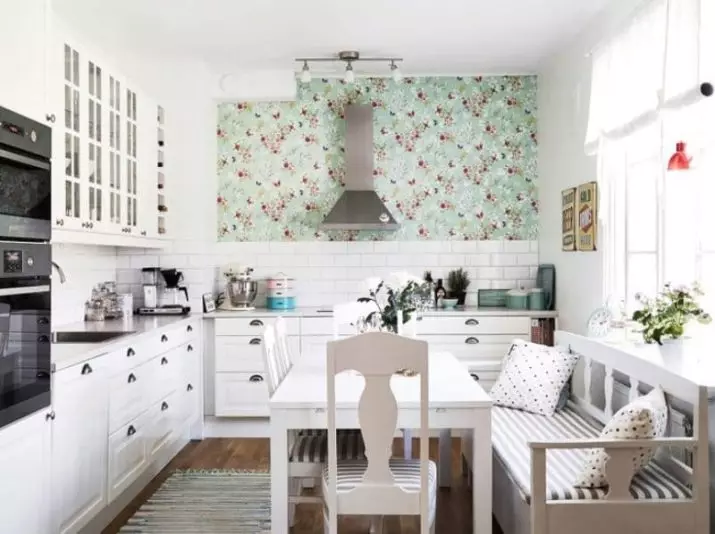 Lilla kök i stil med Provence (60 bilder): Design av hörn och direktkök i inredningen av 
