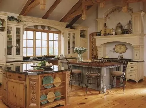 Кухні в італійському стилі (63 фото): варіанти дизайну маленьких кухонь для кухонь-віталень, приклади інтер'єрів 21172_19