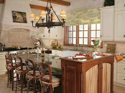 Кухні в італійському стилі (63 фото): варіанти дизайну маленьких кухонь для кухонь-віталень, приклади інтер'єрів 21172_47