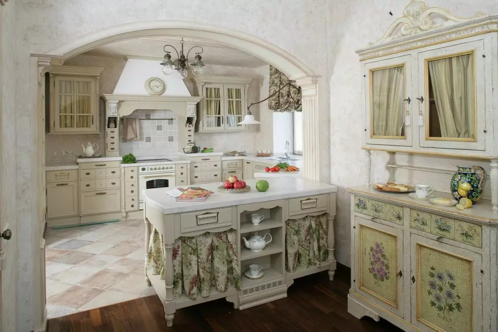 Italiaanse keuken (63 foto's): Kleine keukengerei ontwerpopties voor keukens-woonkamers, interieurvoorbeelden 21172_48