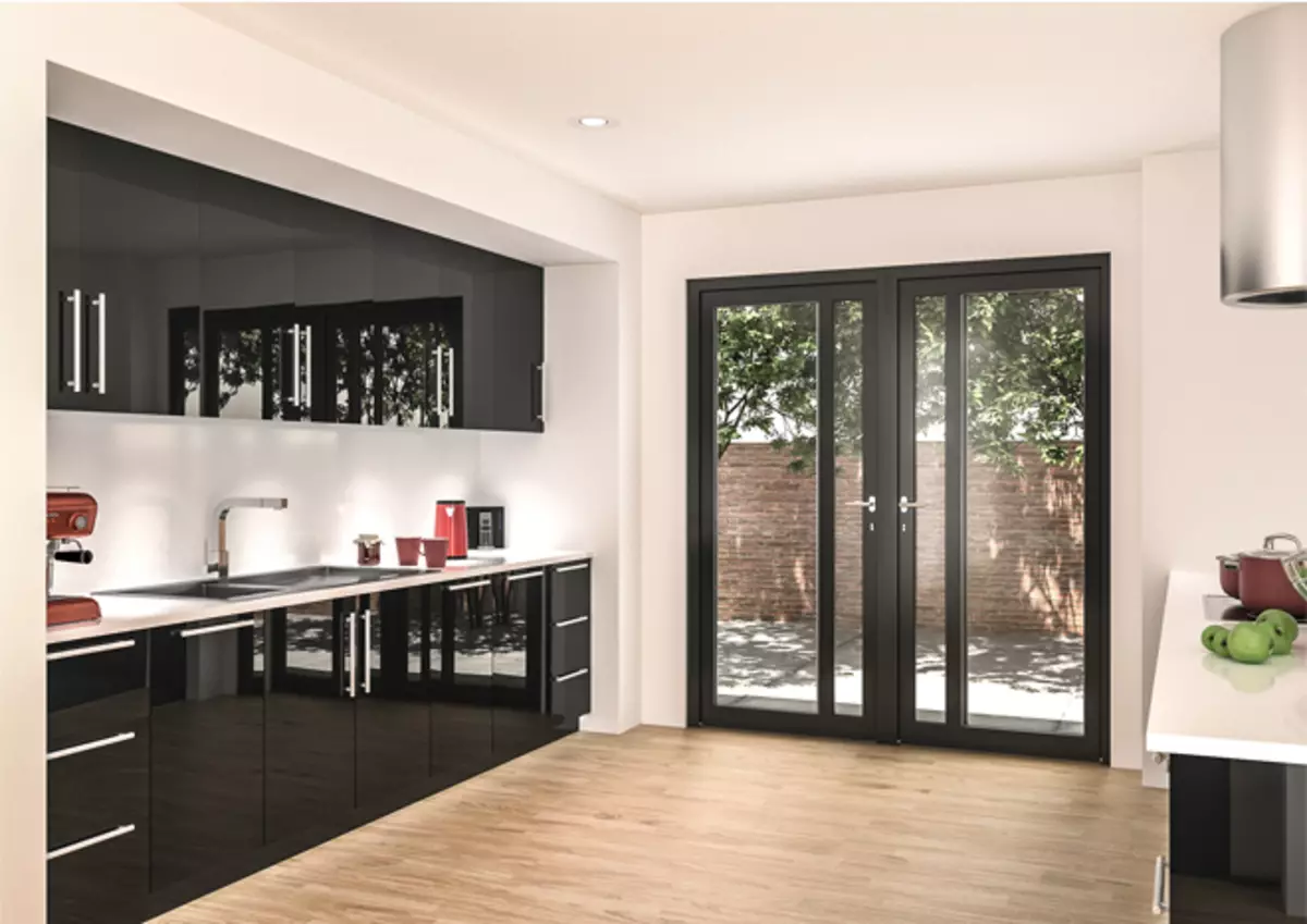 Sort køkken (100 billeder): sort fløjl køkken sæt med træ i indretning, matt og blankt køkken i grå-sorte farver, sort væg design 21175_15