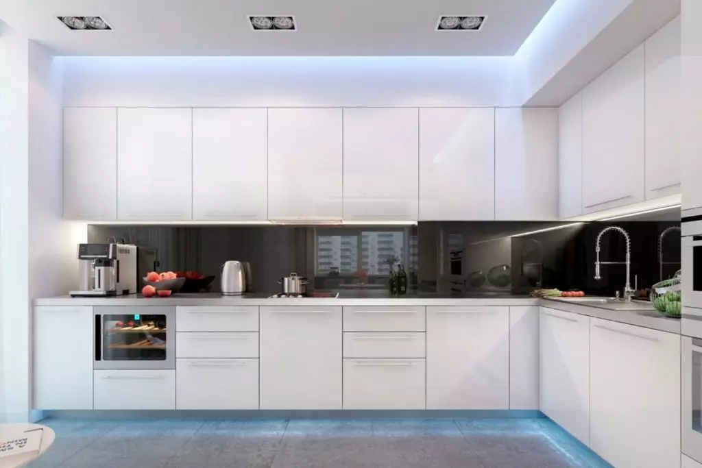 Bílé úhlové kuchyně (46 fotek): lesklé a matné kuchyňské sluchátka v interiéru, moderním a klasickém stylu, z MDF a plastu 21179_38