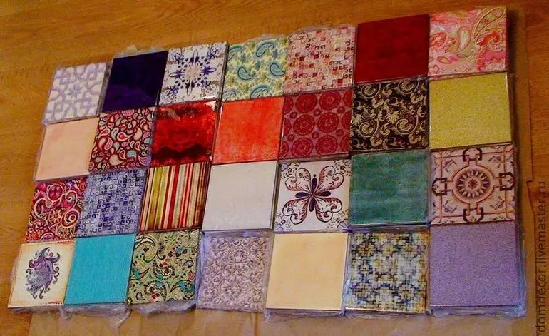 Azulejo de patchwork para delantal en la cocina (39 fotos): Características del estilo, delantal de la cocina en blanco y negro Gamme 21194_29
