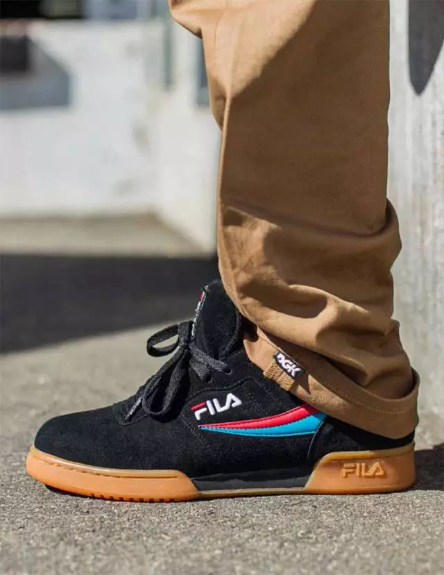 Fila Sneakers（78张照片）：菲尔斯特拉达的女性和儿童型号来自Phil Strada Distrupor，Mechanic，Azzure，Cage和Akira，评论 2119_23