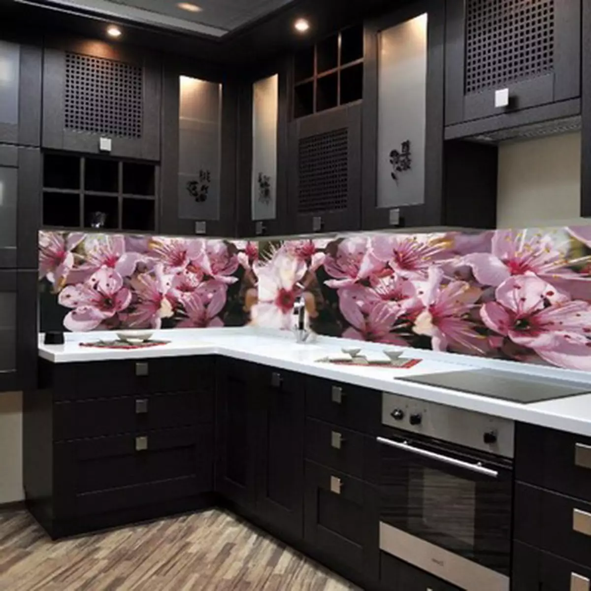 Tabliers en verre avec impression photo pour la cuisine (46 photos): Tabliers de cuisine de verre trempé avec orchidées, café et autres options de conception 21202_15