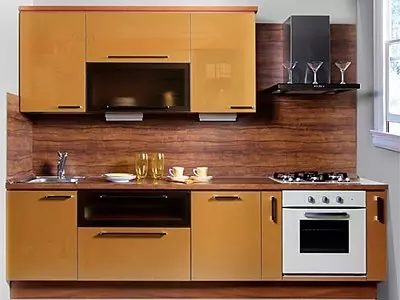 Aventais para cozinhas de MDF (65 fotos): Painéis de cozinha com padrão e impressão de fotos, opções de acabamento para telha e madeira 21205_3