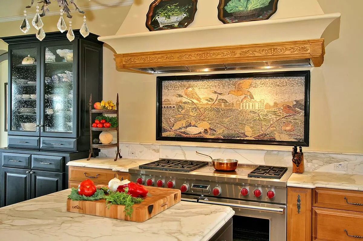 Пано у кухињи (36 фотографија): Панел на зиду мозаика и керамичке плоче, фотокондуво и стаклене кухиње Декоративне плоче, Остале опције 21207_9