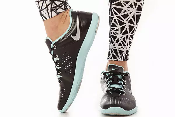 Fitness Sneakers (72 bilder): Hvordan velge komfortable kvinners joggesko, høye modeller, hva bedre, vurderinger 2121_69