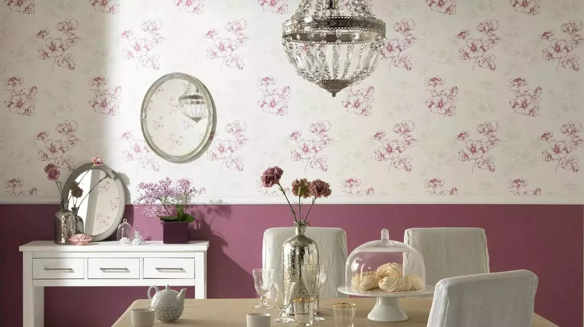 Tapeta v hale (162 fotografií): Krásná tapeta na zdi v obývacím pokoji 2021, přehled o možnosti stylu Provence, vybrat tmavé, šedé a jiné barvy tapet 21224_155