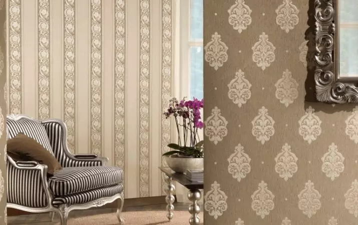 Papel de parede no corredor (162 fotos): Belo papel de parede na parede na sala de estar 2021, visão geral das opções de estilo de Provence, escolha escuras, cinza e outras cores de papel de parede 21224_162