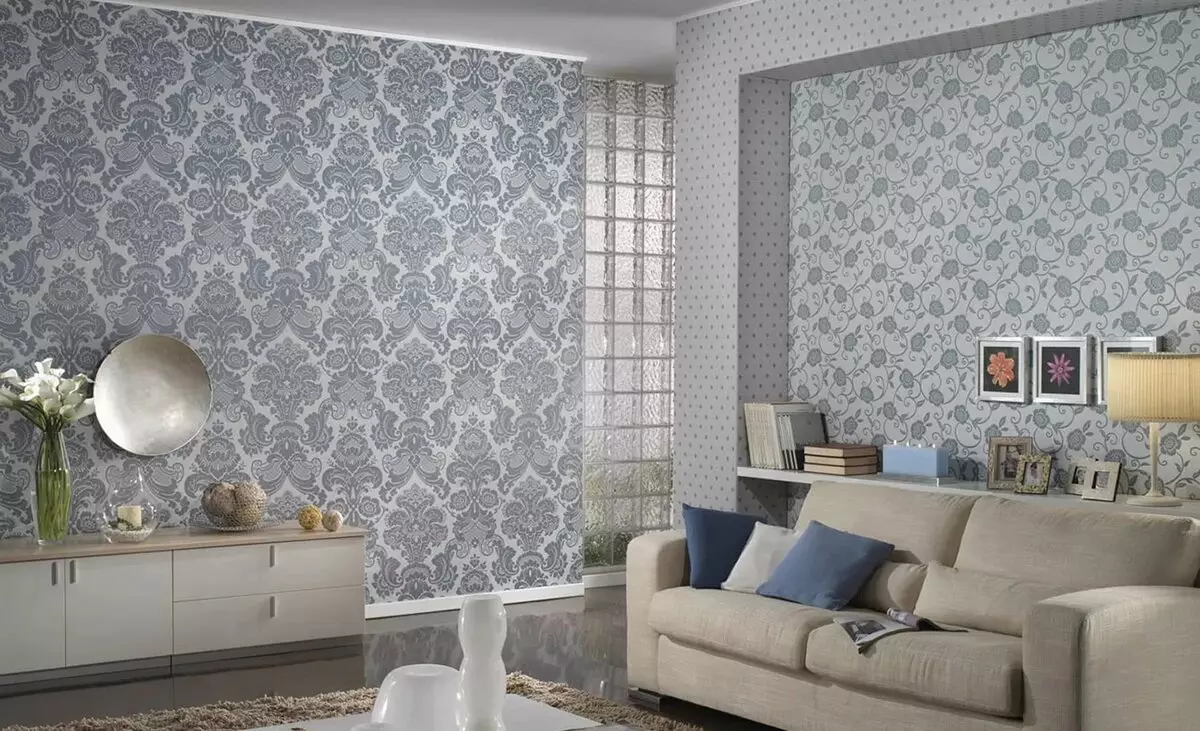 Wallpaper in the Hall (162 fotos): Hermoso fondo de pantalla en la pared en la sala de estar 2021, Descrición xeral das opcións de estilo Provence, escoller cores escuras, grises e outras cores de fondo 21224_65