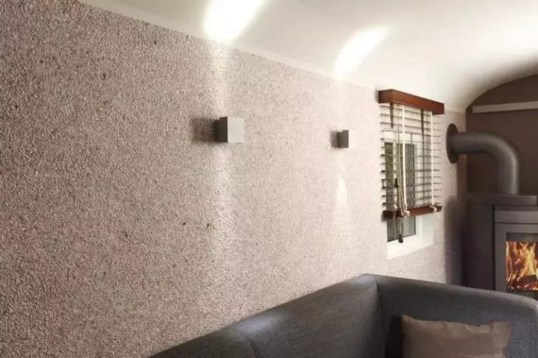 Tapetes zālē (162 fotogrāfijas): skaista tapetes uz sienas dzīvojamā istabā 2021, pārskats Provansa stila opcijas, izvēlēties tumšu, pelēku un citu tapešu krāsas 21224_72
