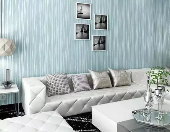 Tapeta w hali (162 zdjęcia): Piękna tapeta na ścianie w salonie 2021, przegląd opcji stylu Prowansji, wybierz ciemno, szare i inne kolory tapet 21224_90