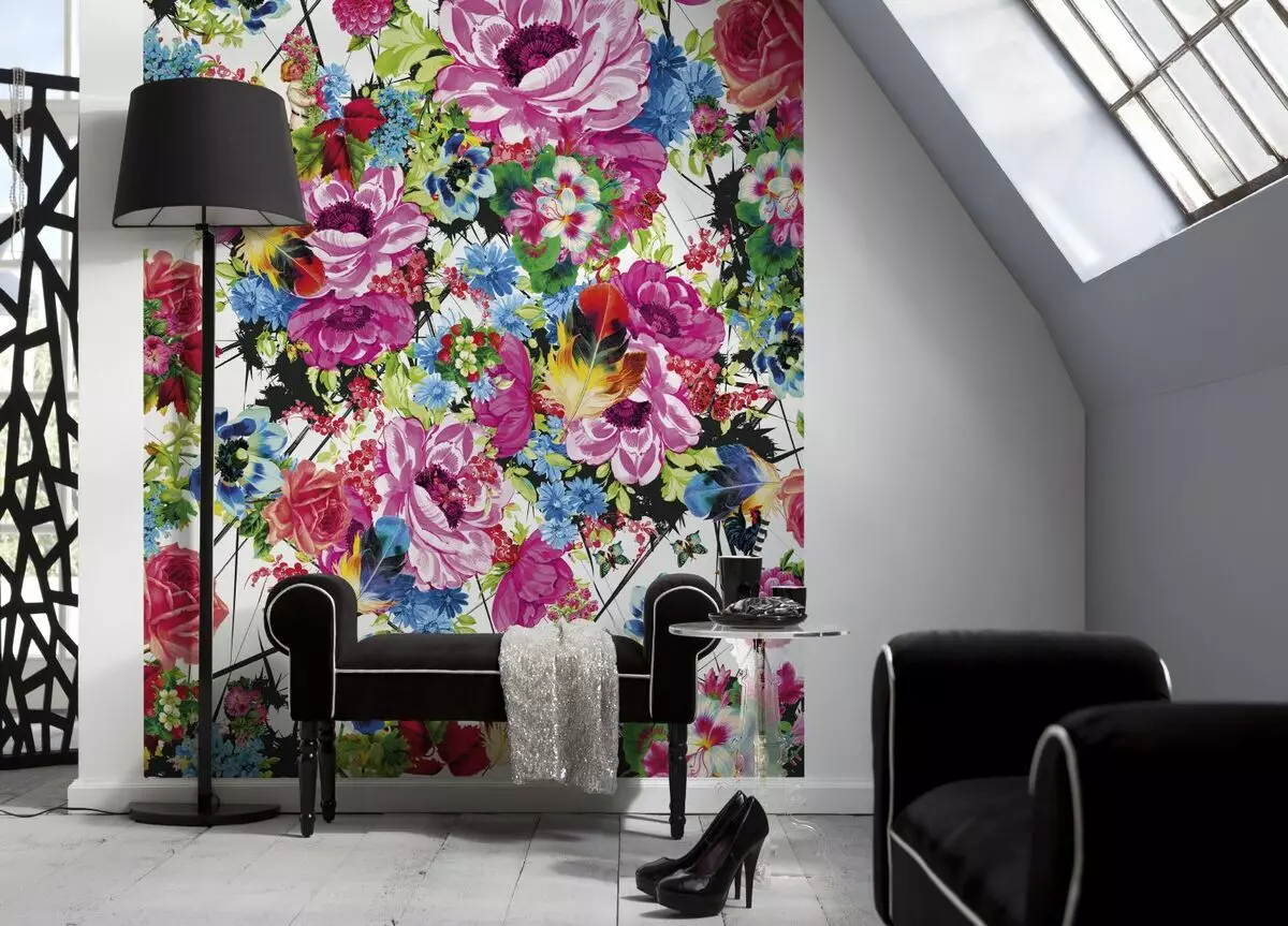 Fotomural para o corredor (111 fotos): Design de papel de parede com rosas no interior da sala de estar, a escolha de papéis de parede, expandindo o espaço, na parede acima do sofá e em outros lugares 21225_74