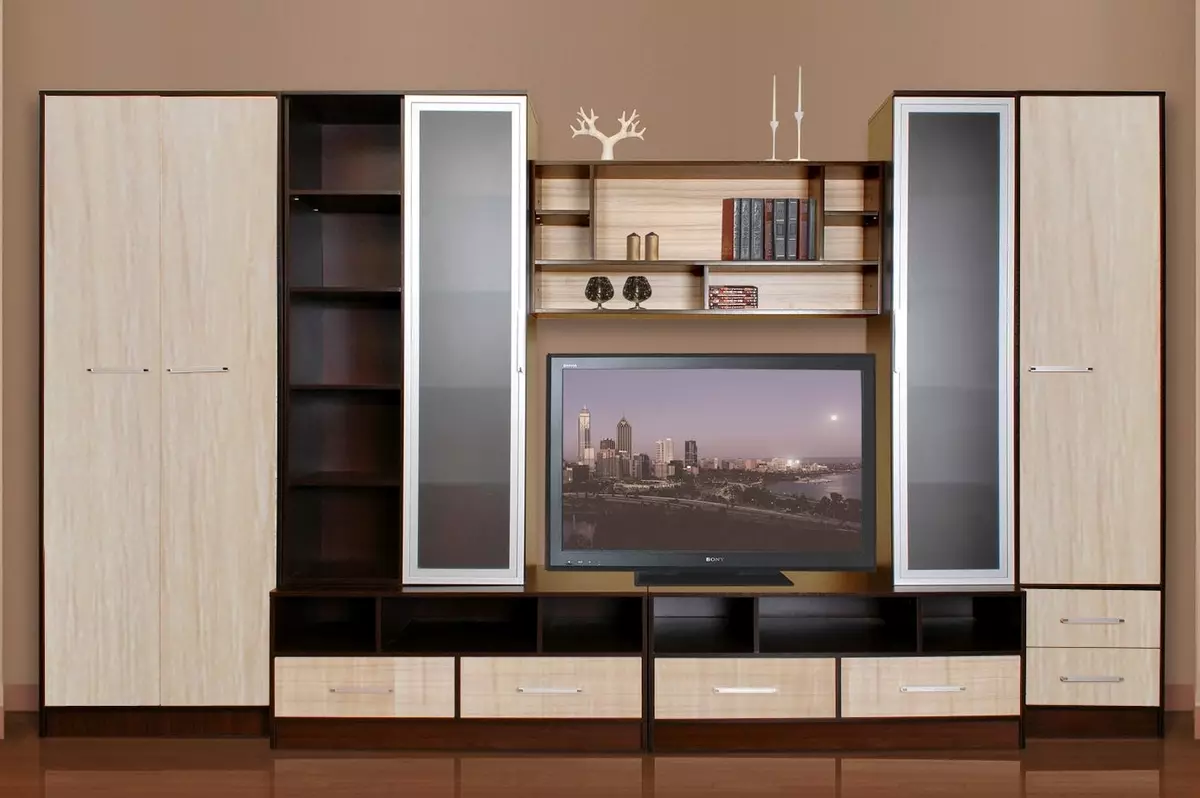 Gorki na sala de estar (95 fotos): Selecione armários para pratos e sob a TV no corredor. Slide paredes no estilo do clássico e outros 21243_26