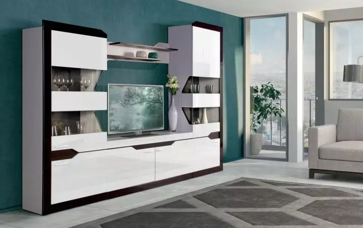 Gorki v obývacím pokoji (95 fotografií): Vyberte si skříňky na nádobí a pod televizi v hale. Posuňte stěny ve stylu klasické a další 21243_95